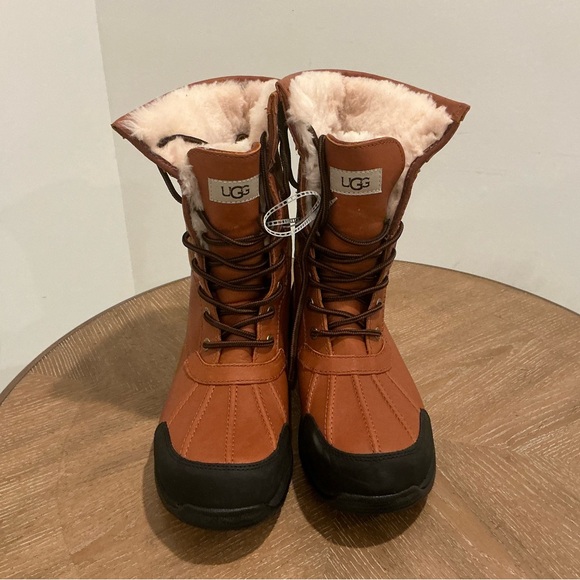 UGG Brown and Black Winter Boots - Picture 7 of 9
